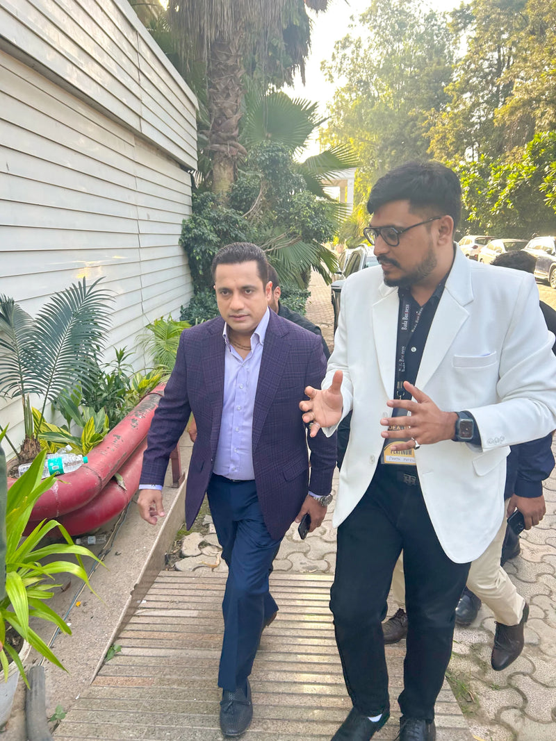 Dr. Vivek Bindra
Founder of Bada Business